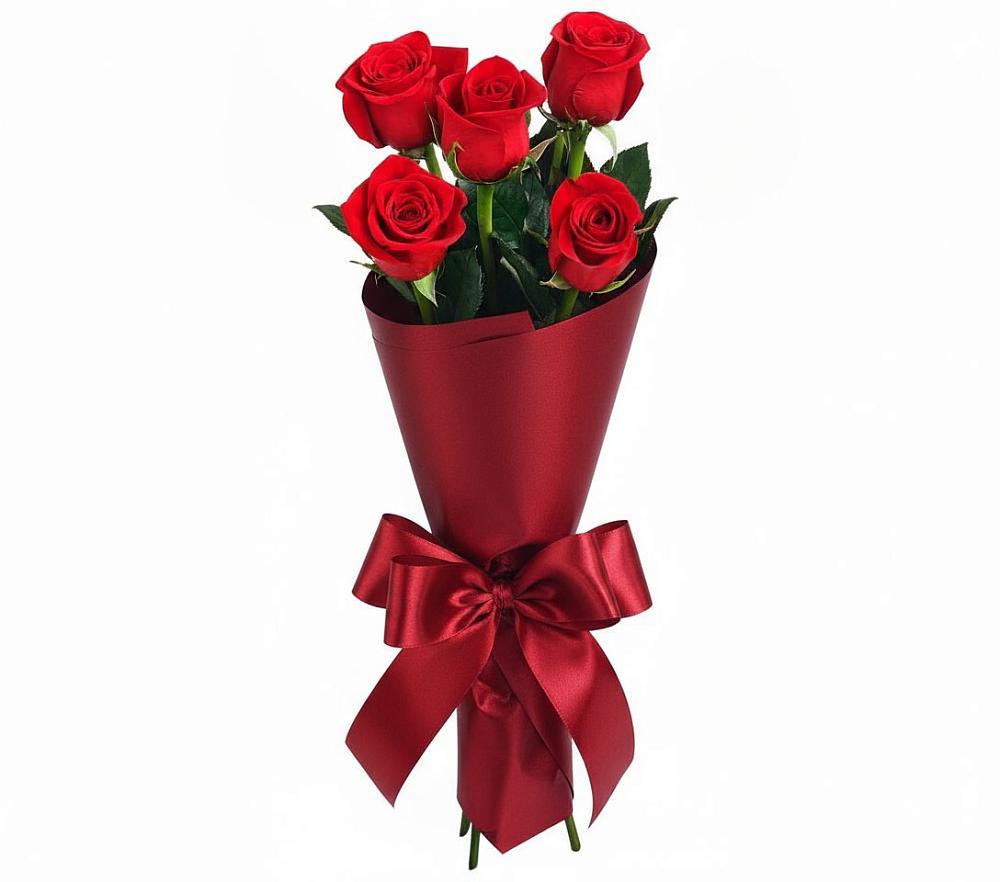 Букет 5 Красных роз Эдлесс Лав в Учкекен