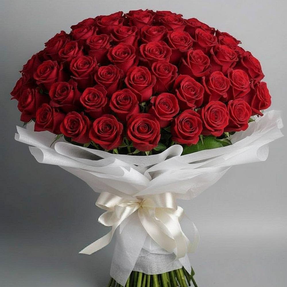 Букет 101 Красная роза Блэк Мэджик в Учкекен