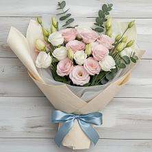 Букет цветов из:  Лизиантусы в Учкекен