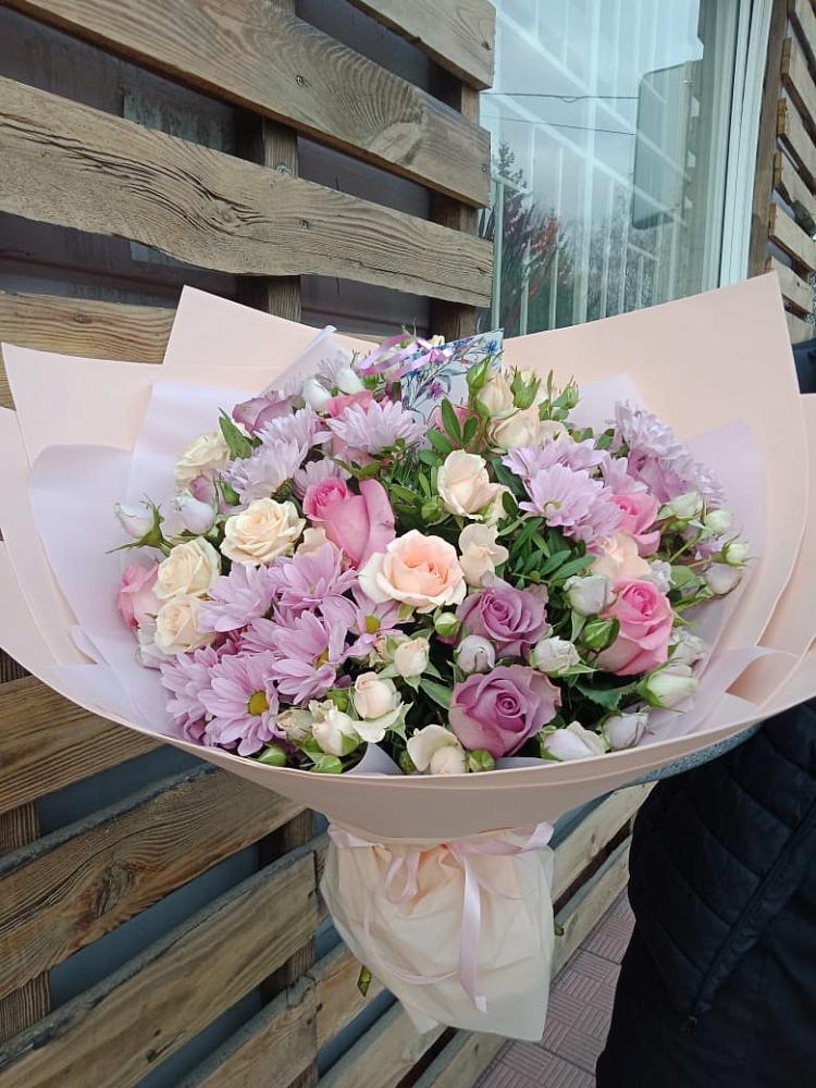 Букет цветов из: Розы и Хризантемы в Учкекен