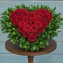 Цветочная композиция из Розы в виде сердца в Учкекен