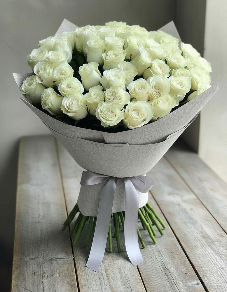 Букет 35 Белых роз в Учкекен