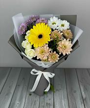 Букет цветов из:  Розы, Герберы и Хризантемы в Учкекен