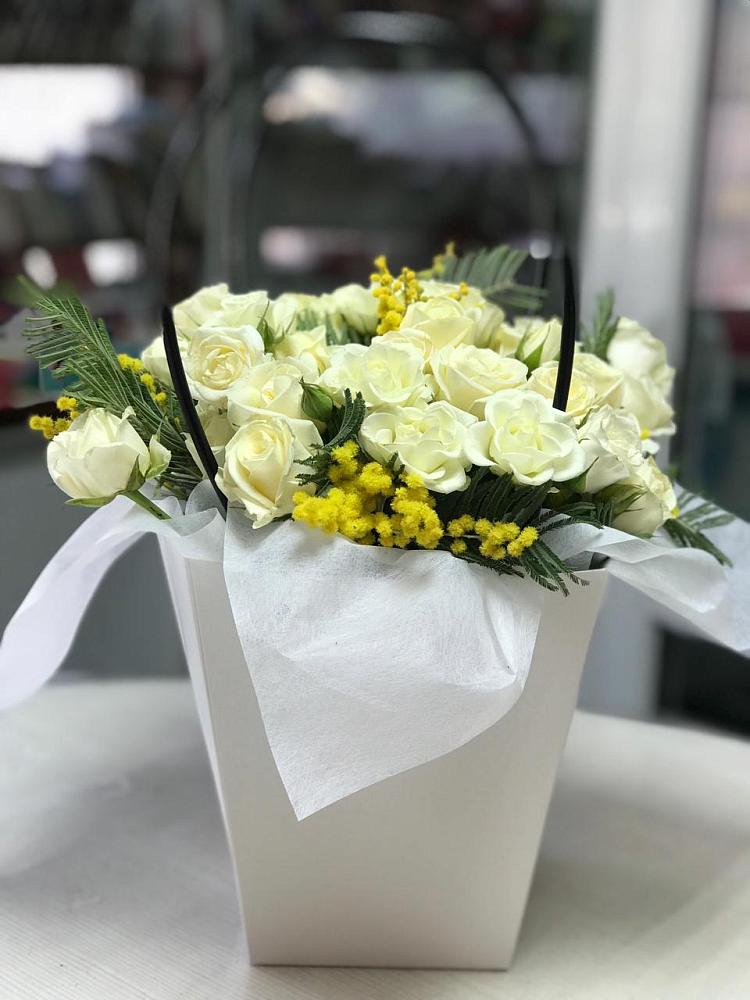 Цветочная композиция из Розы  в Учкекен