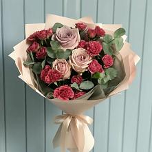 Букет цветов из:  Гвоздики и Розы в Учкекен
