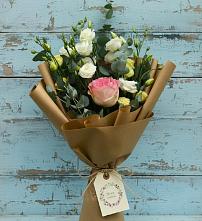 Букет цветов из:  Розы и Лизиантусы #REPLACE_PRED# Учкекен