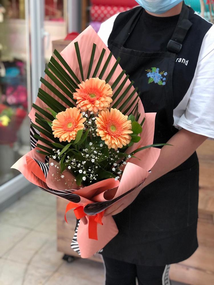 Букет цветов из: Герберы в Учкекен